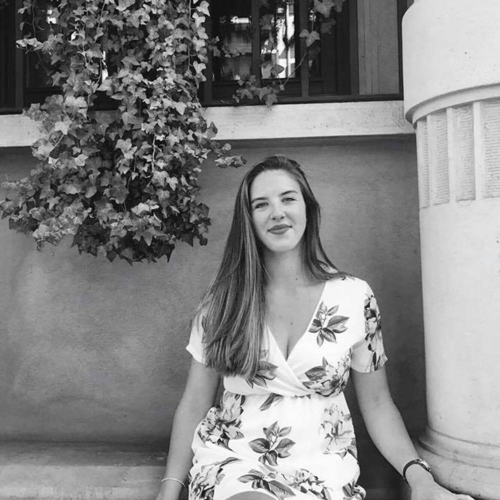 Meet your Posher, Nadia